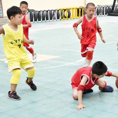 大班足球比赛传球案例的长尾关键词有哪些