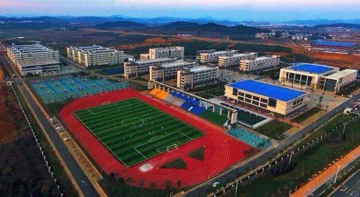 柳州市高级中学实力排行：领航未来，首选柳高