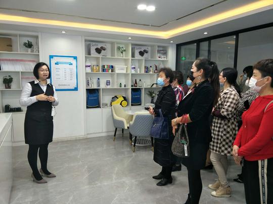 日照市东港区妇联举办东港区500名女性零风险创业就业培训班