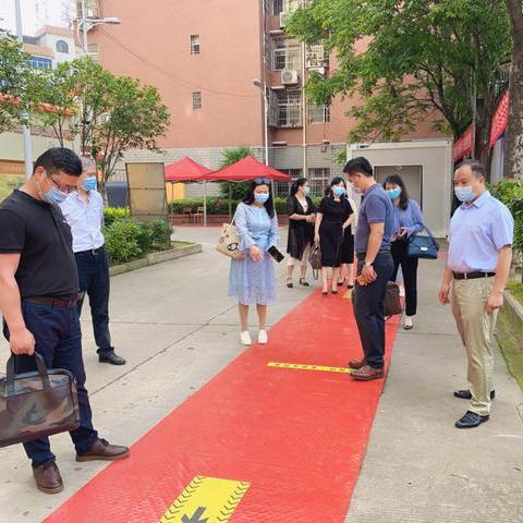武汉市黄陂区双凤中学好不好？