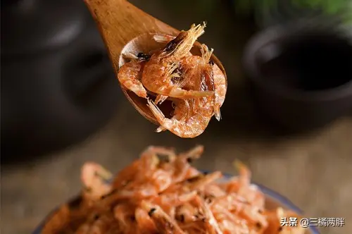 虾皮捣碎可以狗狗吃吗 狗狗可以吃虾皮粉吗
