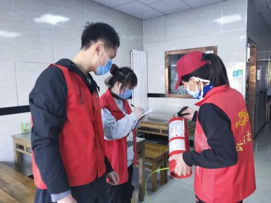 5名博士研究生竞争社区干事，是他们淡泊名利，还是专业太冷门？