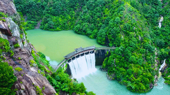 《长津湖》取景地曝光！有人说这座山城冷门到爆