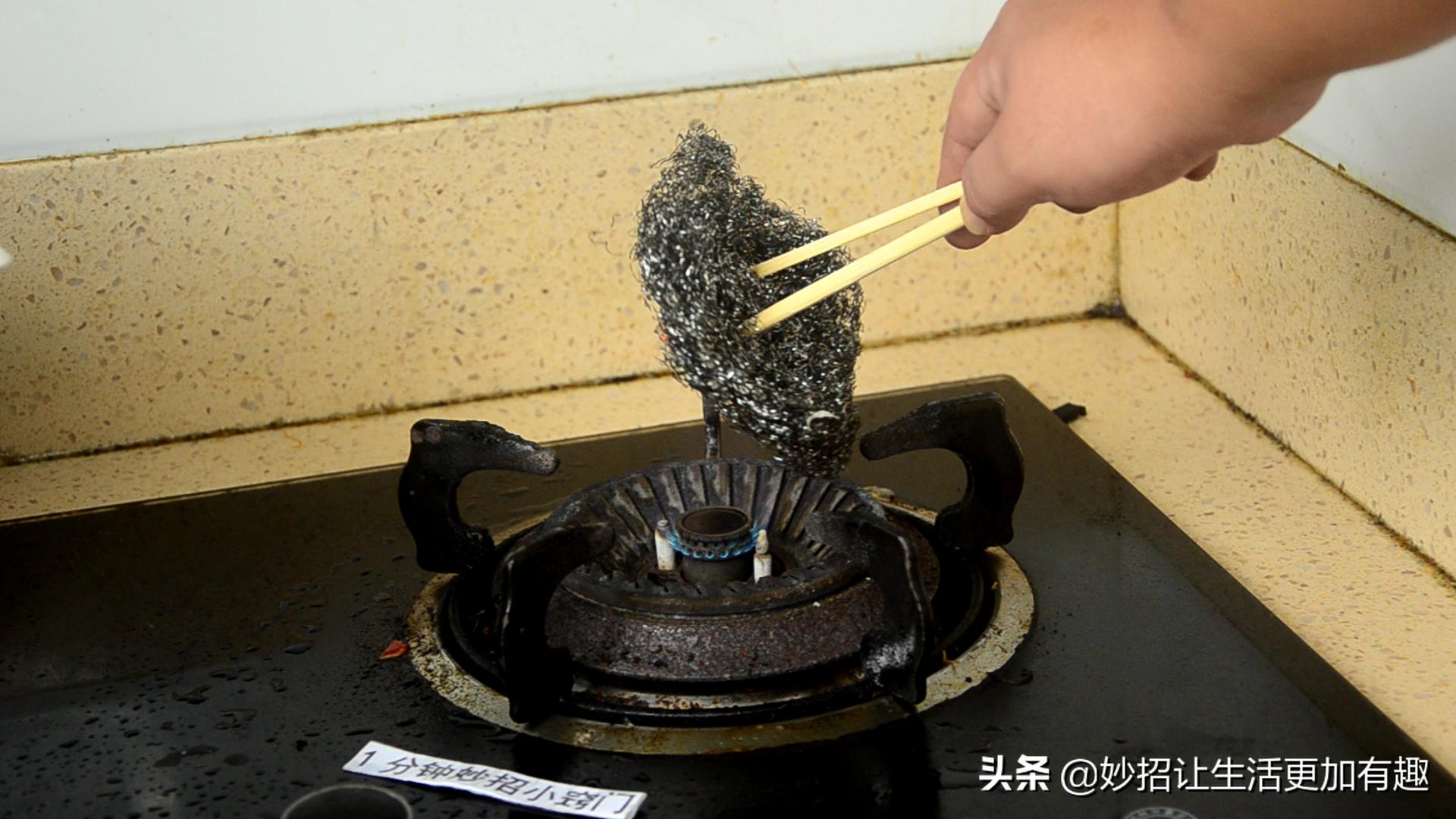 燃气灶点火无声音原因
