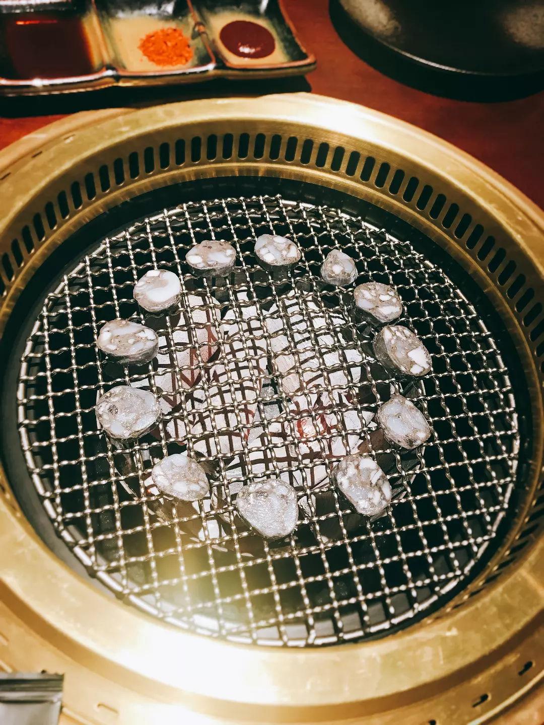 美食屋什么意思（青岛十大必吃美食餐厅）