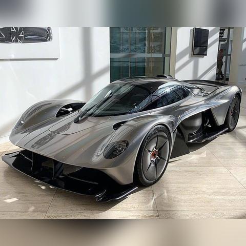 【最快的跑车是什么车,跑的最快的跑车是什么车】 【最快的跑车是什么车,跑的最快的跑车是什么车】