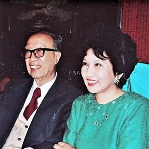 无锡市高龄卡在哪里换