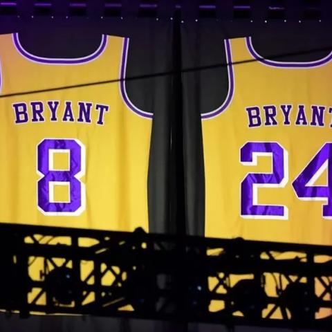 足球运动员合体图片高清的长尾关键词有哪些