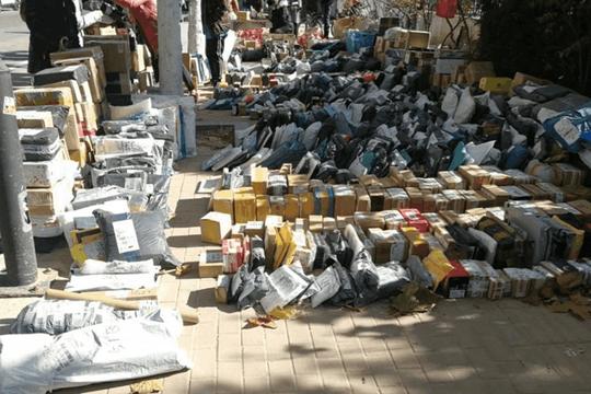 在校大学生怎么创业？校园快递市场好做吗？