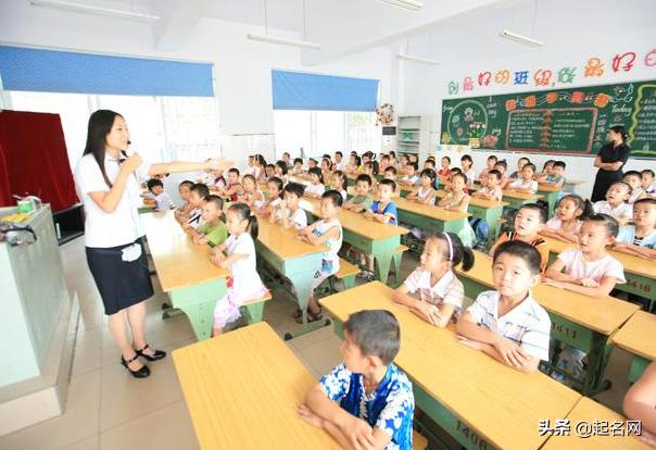 女宝宝姓谢怎么起名好(我想给姓谢的女孩子取名中间带筱字好听点的名字)