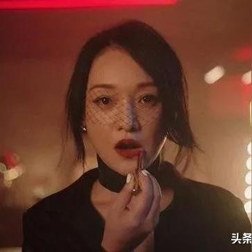 逸仙电商盘中异动 临近午盘股价大涨5.02%