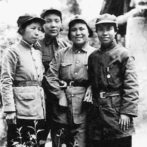 保定市大学生逛街地点有哪些