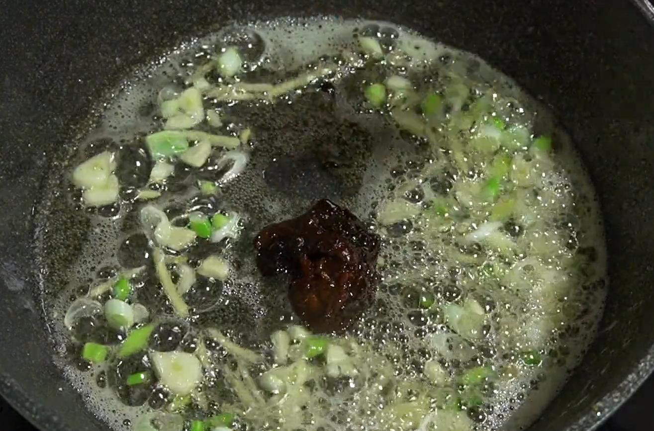 炖字美食有什么（甲鱼配什么炖汤好）
