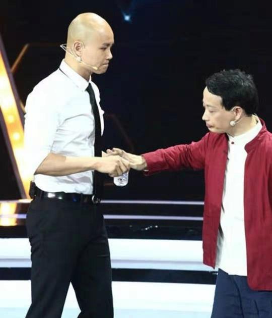 崔万志：一位身残志坚的励志人物的创业故事