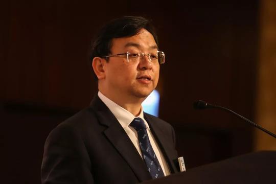 中国“最佳表哥”吕向阳，曾借表弟250万创业，如今表弟还他735亿