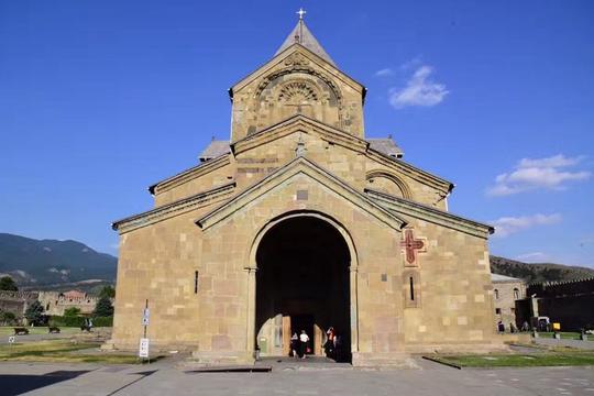 世界上最冷门的旅游国家之一，风光旖旎、自然景观丰富