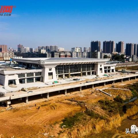 从广州南站白云区黄石路，一共坐几个站？