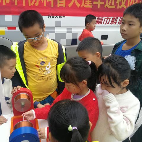 桂林大篷车学校相关长尾关键词有哪些