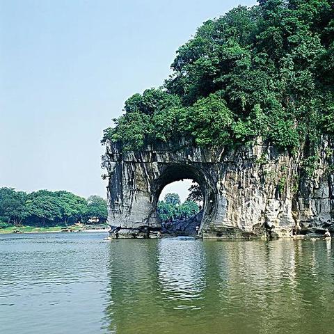 2桂林山水课件ppt课件ppt课件相关长尾关键词有哪些