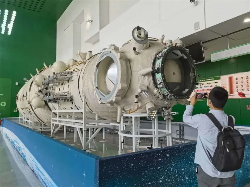 如何运行b站 独立站如何运行