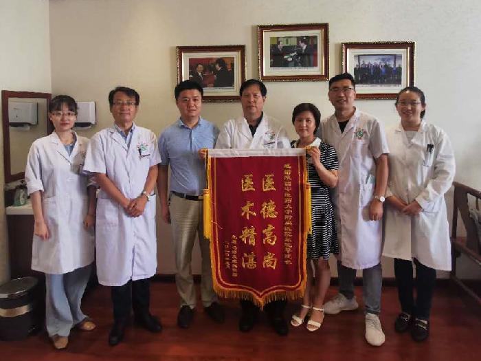 姓谢和赵宝宝怎么起名(你见过哪些比较有趣的真实姓名)