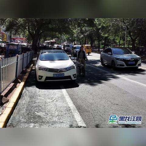 哈尔滨嵩山路哪有充值公交卡的地方呀？