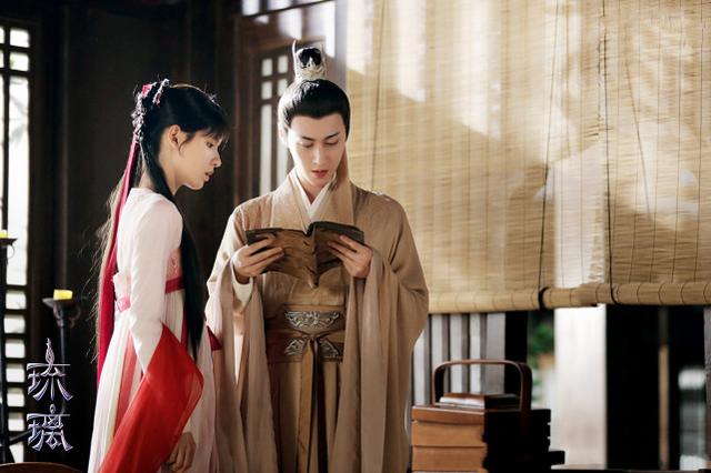 《琉璃美人煞》褚玲珑有没有喜欢过乌童