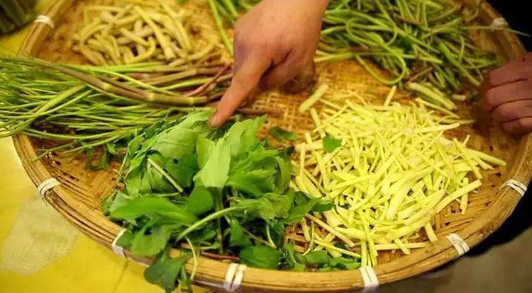 什么特产代表大连美食（八月份大连旅游带什么特产回去）