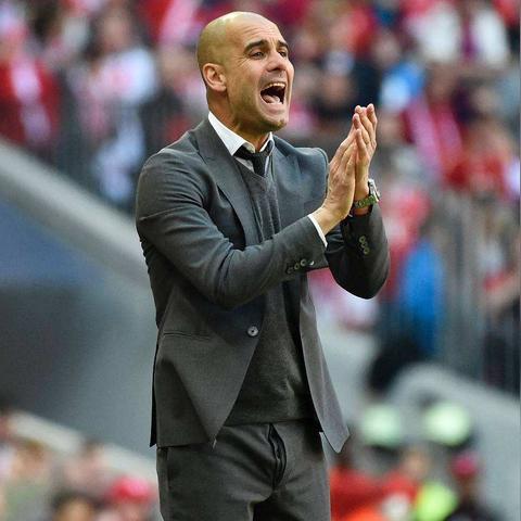 纯牛皮足球多少钱