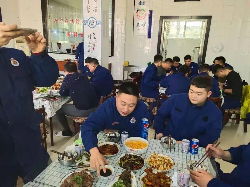 铁岭春节吃什么美食（沈阳的老雪到底多猛）