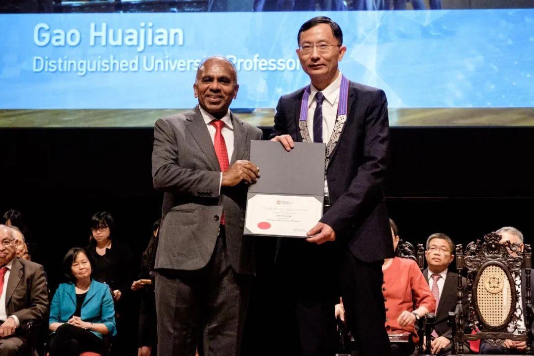 [QS2025世界大学排行榜完整版深度解读]：学术实力与综合实力的较量