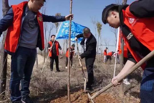 学雷锋：向爱心企业“华山创业”学习，做公益先锋！