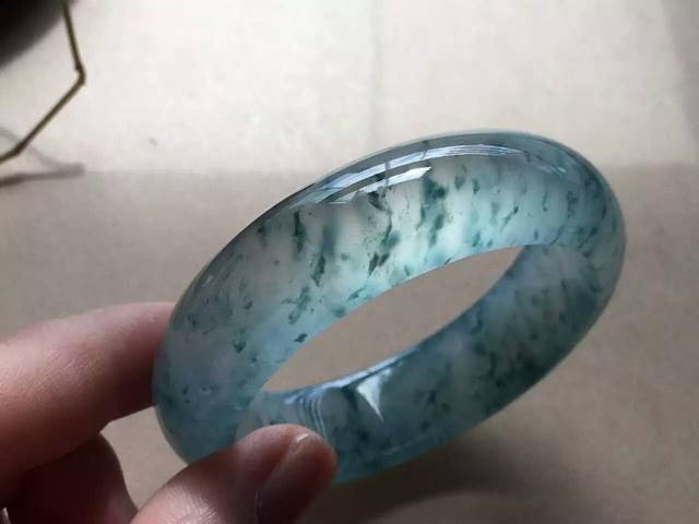 宝宝受惊吓会拉绿便
