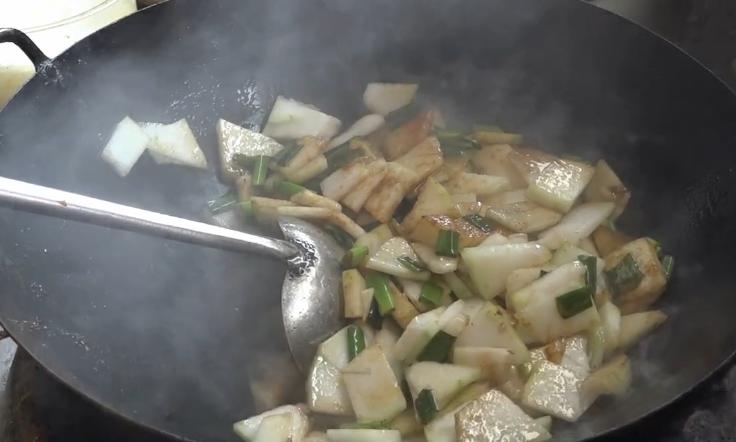 开车吃什么美食（沿途美食和景点有哪些）