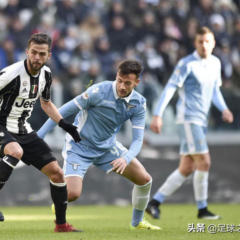 磁力片足球怎么拼