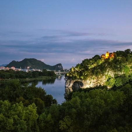 桂林市江景咖啡厅在哪里
