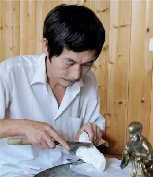 卖土特产起家的温州首富，创业只为喝茅台，却差点干出一个特斯拉