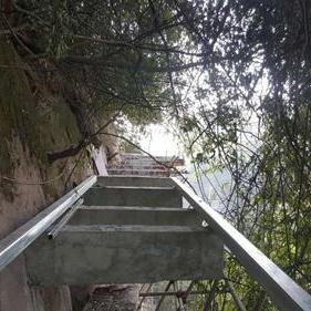 石家庄铁道大学附近有什么好吃的饭店？