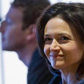 facebook账号运营案例分析 相关的长尾关键词有什么