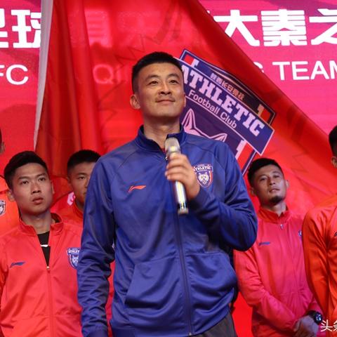 中超足球运动员故事简介的长尾关键词有哪些