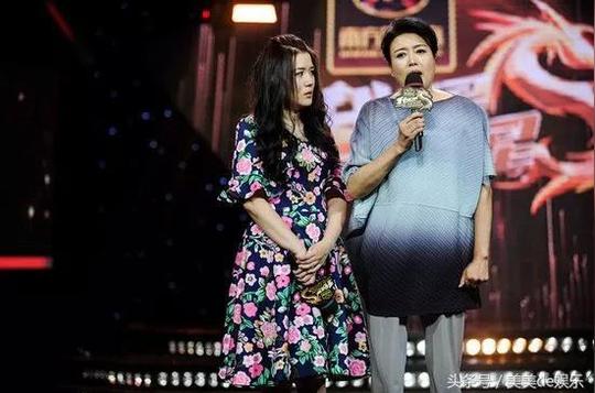 4次堕胎，2次婚内出轨，和s姓男星姐弟恋，还自爆堕胎经历