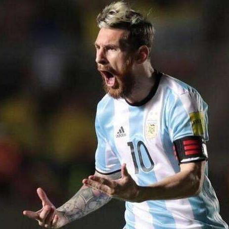 梅西怎么踢足球的