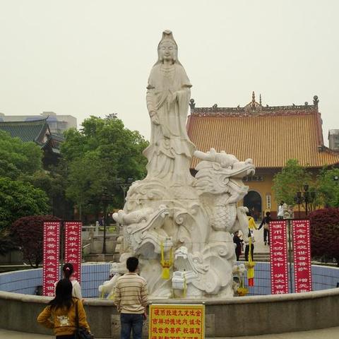 长沙市离哪个省最近？
