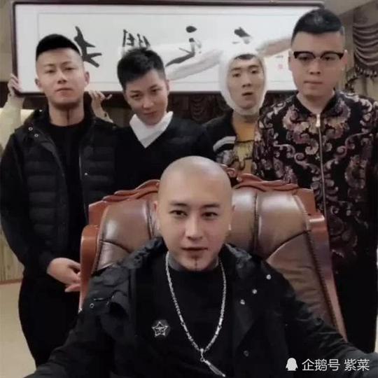 方丈遭快手官方永封，找其讨说法网友：封杀算轻，应该弄死