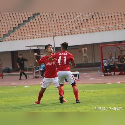 足球运动员差点断送生命的长尾关键词有哪些