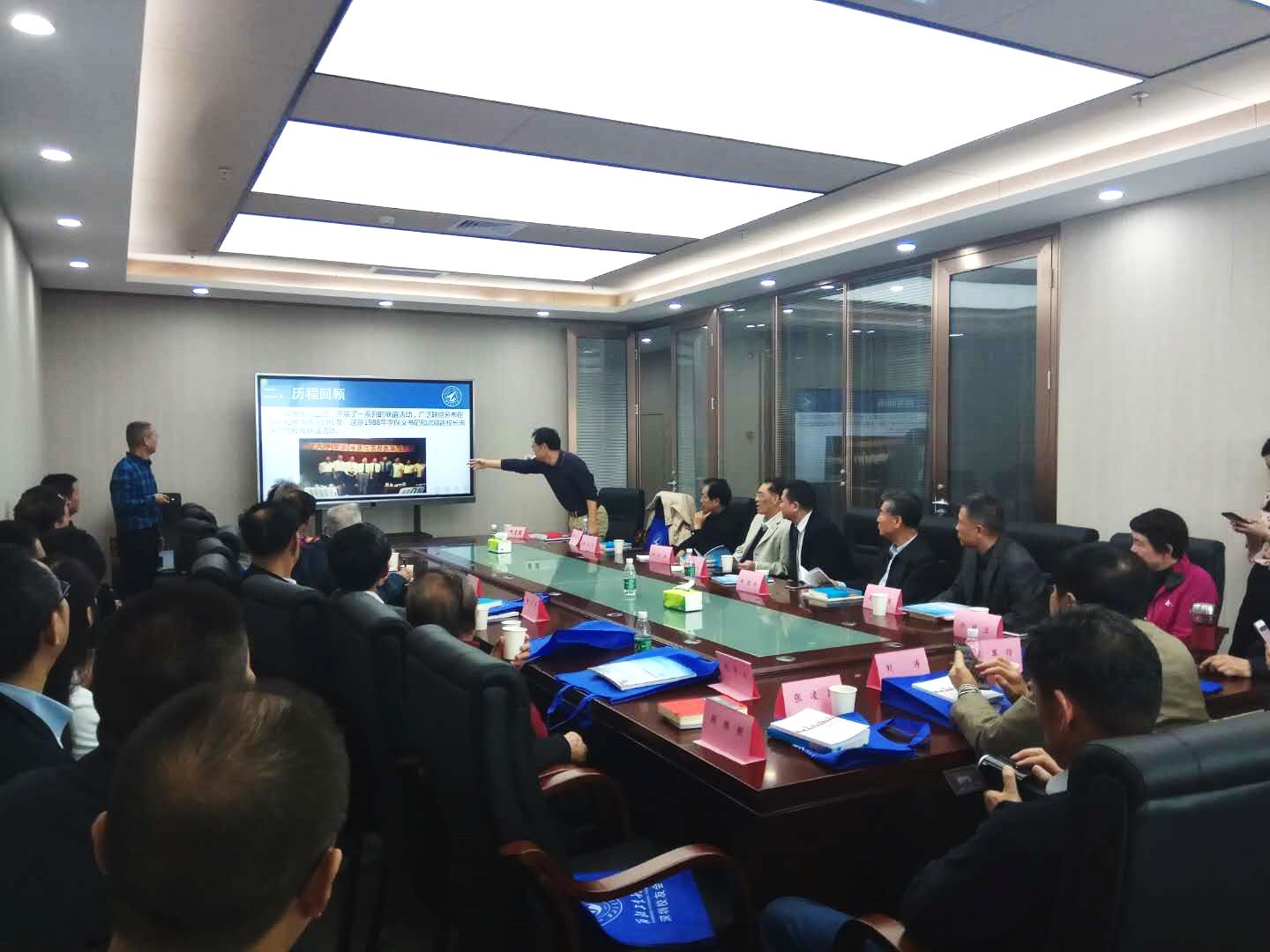 中国大学排行榜：校友会视角下的卓越教育质量排名