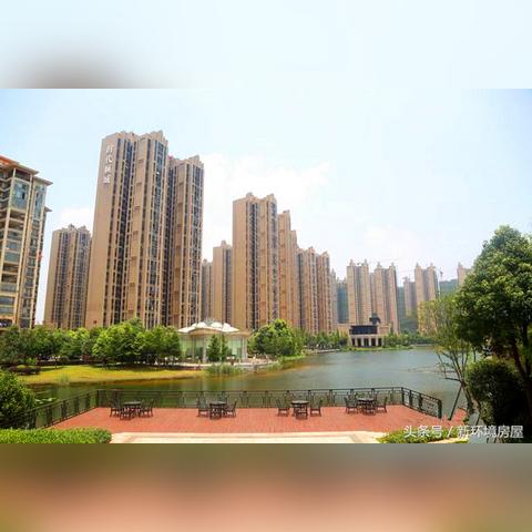 成都市东方明珠花园地铁的长尾关键词有哪些