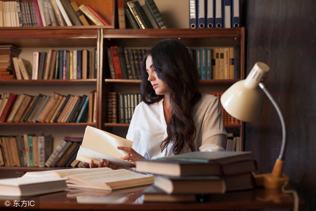 做什么站赚钱(一个不收费的网站怎么赚钱)