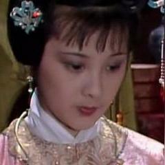 怎么画辣子踢足球