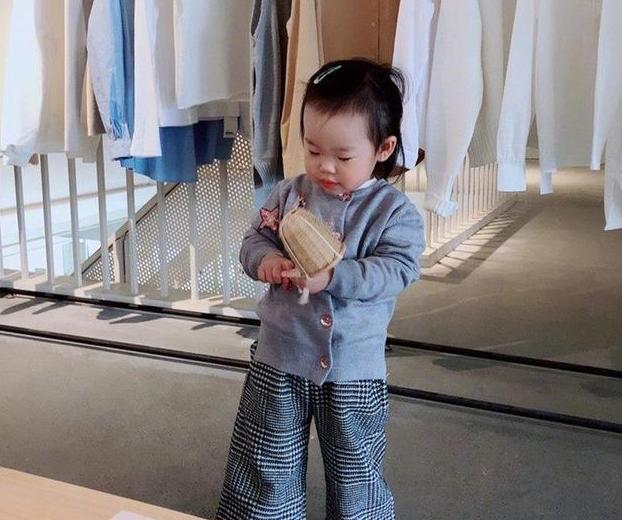宝宝怎么起名呢(请帮忙给小孩取名)